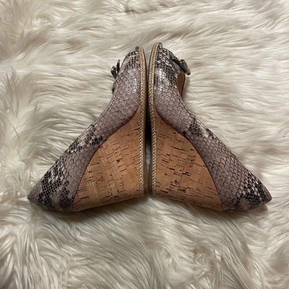 Prada Python pink snake skin Peep- toe wedge - Picture 14 of 16